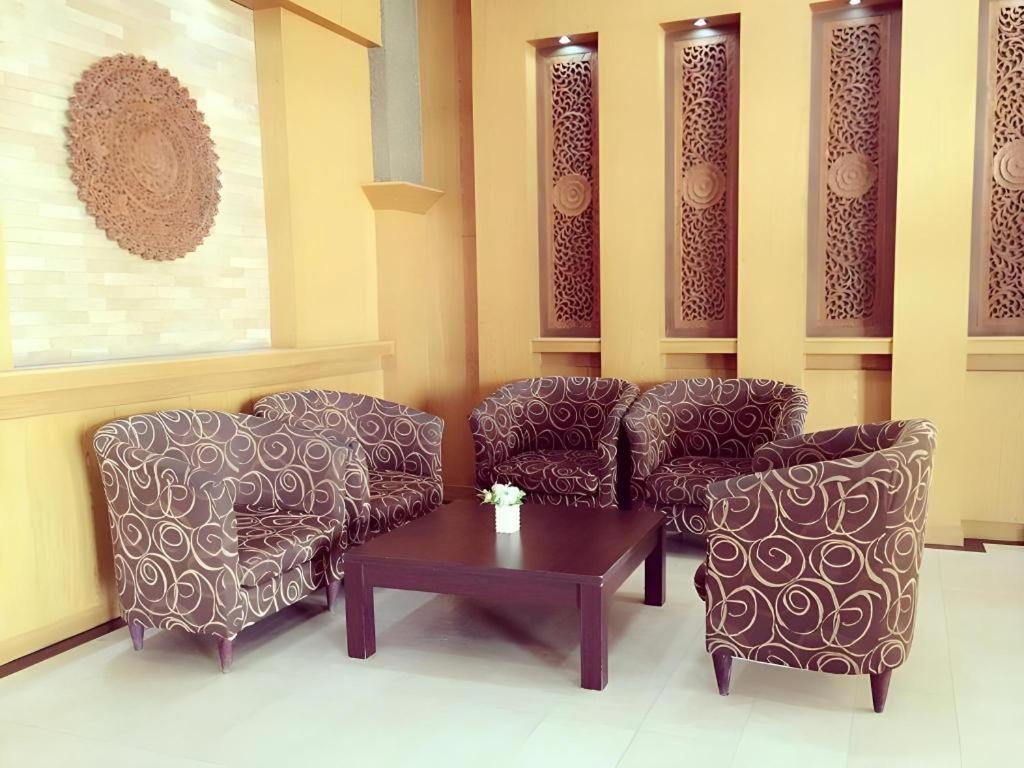 The Rich Hotel Nonthaburi Exterior photo