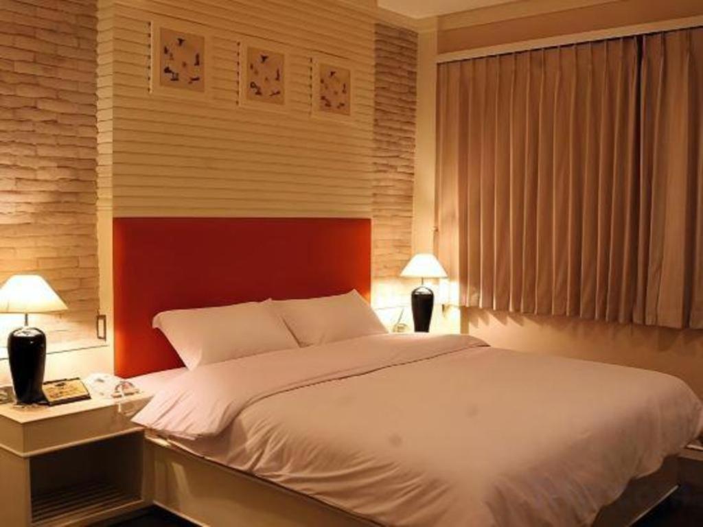 The Rich Hotel Nonthaburi Exterior photo