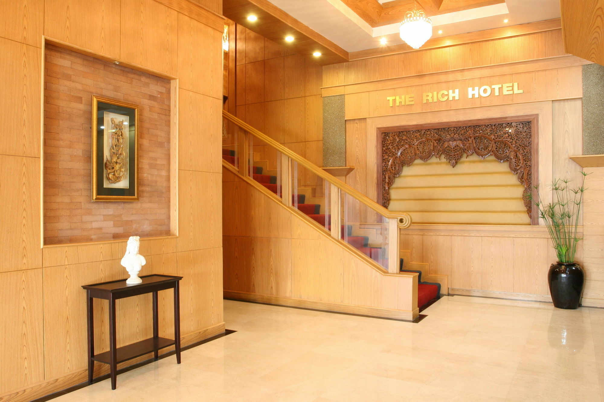 The Rich Hotel Nonthaburi Exterior photo